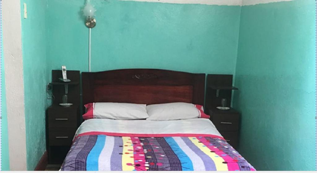 Hostal La Chorrera Quito Buitenkant foto